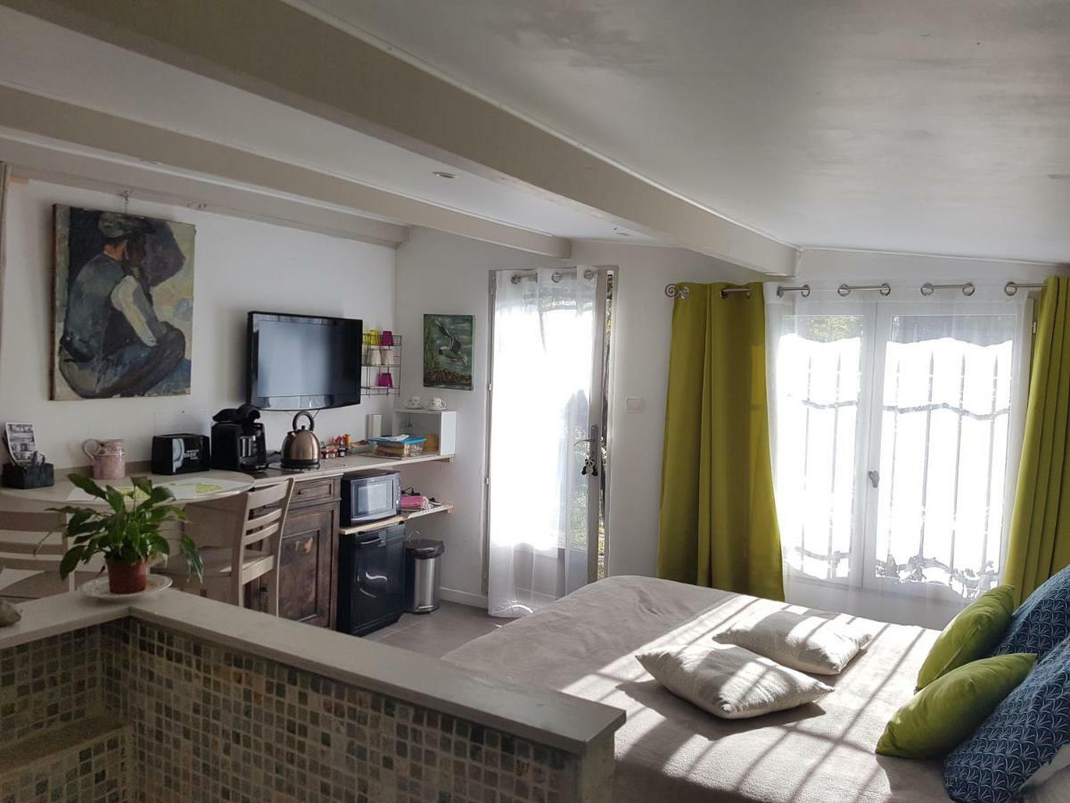 Chambre d'Hôte - Mas Le Barret Arles Extérieur photo